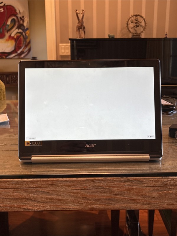 Acer Chromebook R13 Touchscreen Fold Technology 13" Great Condition With Charger gallery