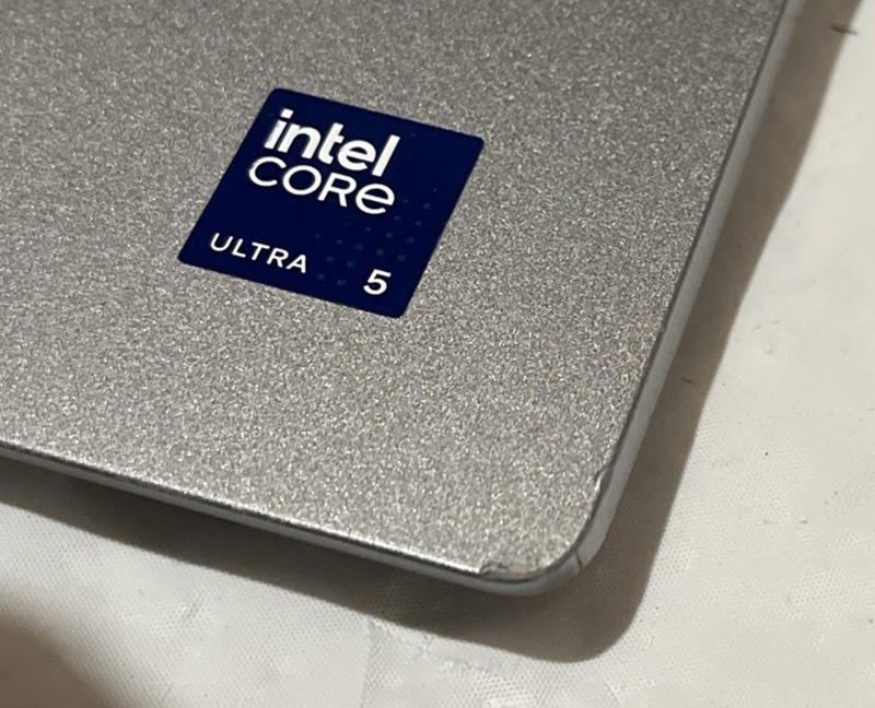 Dell Latitude 5550 Intel Core Ultra 5 135U@1.6GHz, 16GB RAM, 1 TB M2, W11P *READ gallery