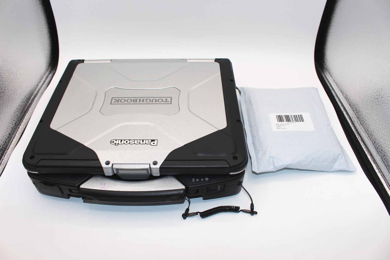 Panasonic tough CF-31 MK4 Core i7-3520M@2.9GHz/1TBSSD/4G LTE/ TOUCH/WIN10P64B gallery