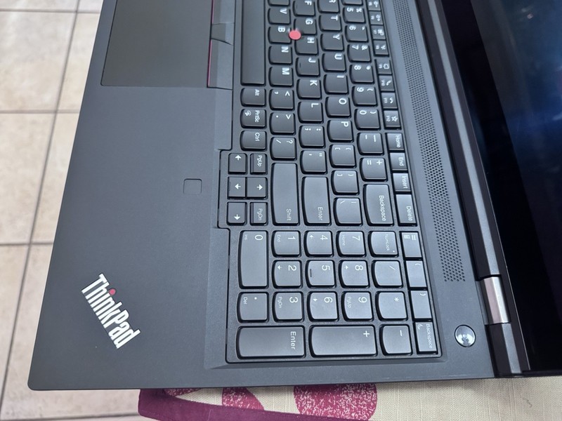 Lenovo ThinkPad P15 Gen 1 Xeon W-10855 RTX 5000 4K OLED Touch 32GB MEM 512GB SSD gallery