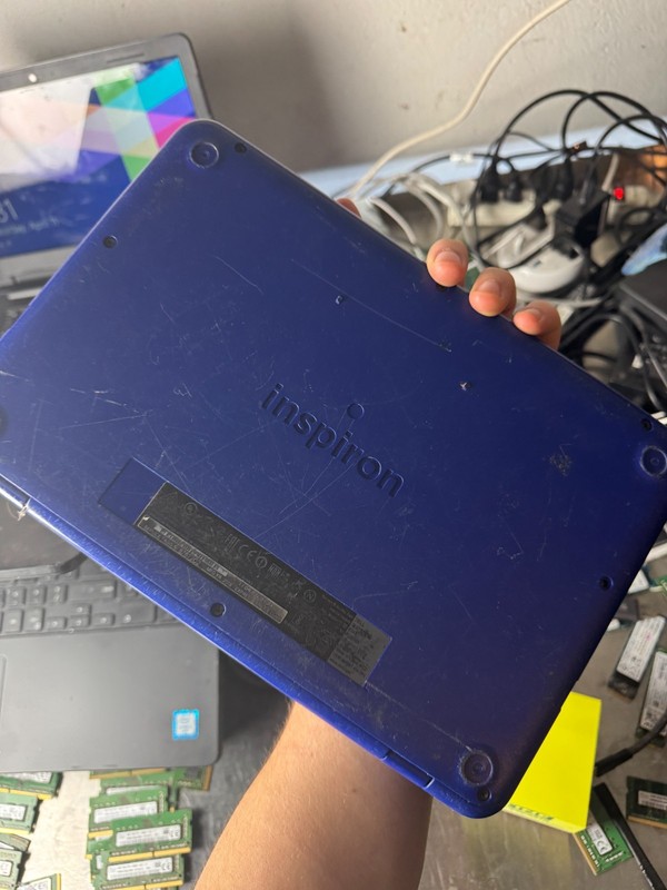 Dell Inspiron 11-3162 Celeron N3050, 2GB RAM, 32GB HDD, 11.6" Laptop for Parts gallery