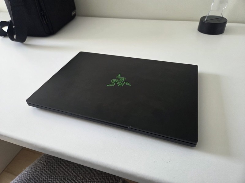 Razer Blade 14 Gaming laptop (Ryzen 9 5900HX / RTX 3080 / 16GB / 1TB SSD) gallery