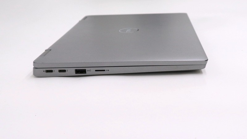 Dell Latitude 5330 13" i7-1265u 16GB 512GB - Very Good gallery