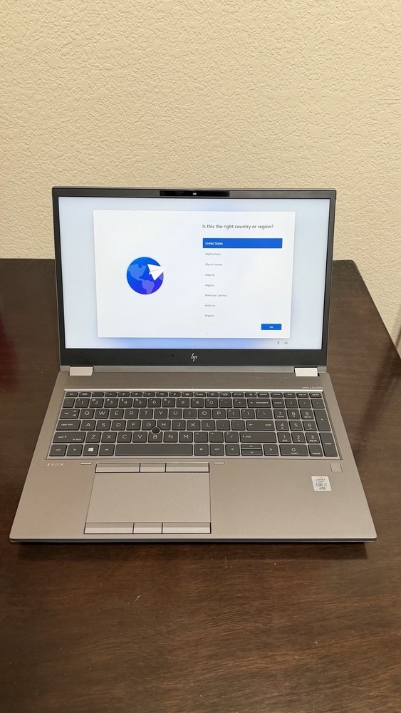 HP Zbook Fury 15 G7 15.6" 1080p i7-10850H 16GB Ram 700GB SSD NVIDIA T2000 Max-Q