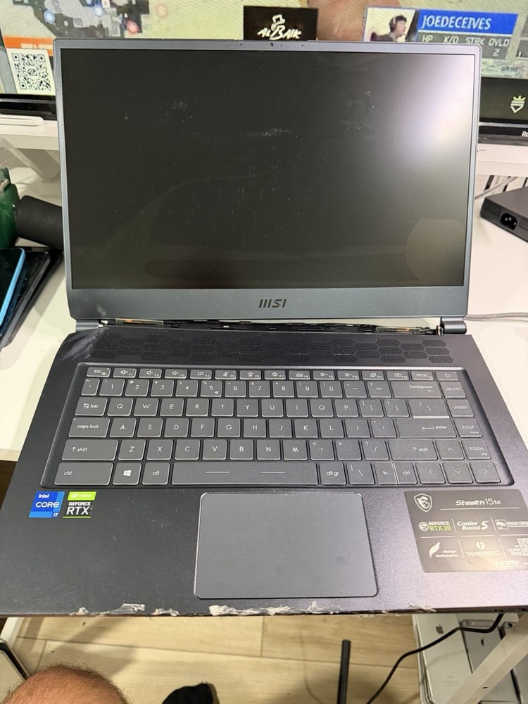 MSI Stealth 15M 15.6 - i7-11375H - RTX 3060 - No RAM - No SSD - A11UEK-009