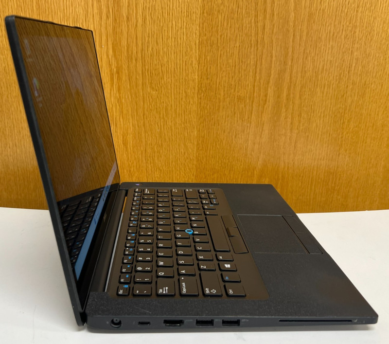 Dell Latitude 7480 14" Touch 2K ( i7-7600U, 16GB Ram, 512GB M.2 SSD ) Win 11 Pro gallery