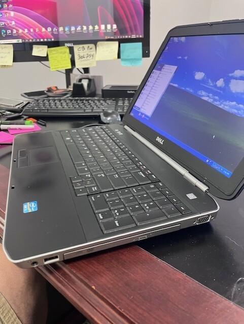 Nice! Dell Laptop Windows XP Pro, 15", I3 2.2, 128GB SSD, 4 GB, Battery and AC gallery
