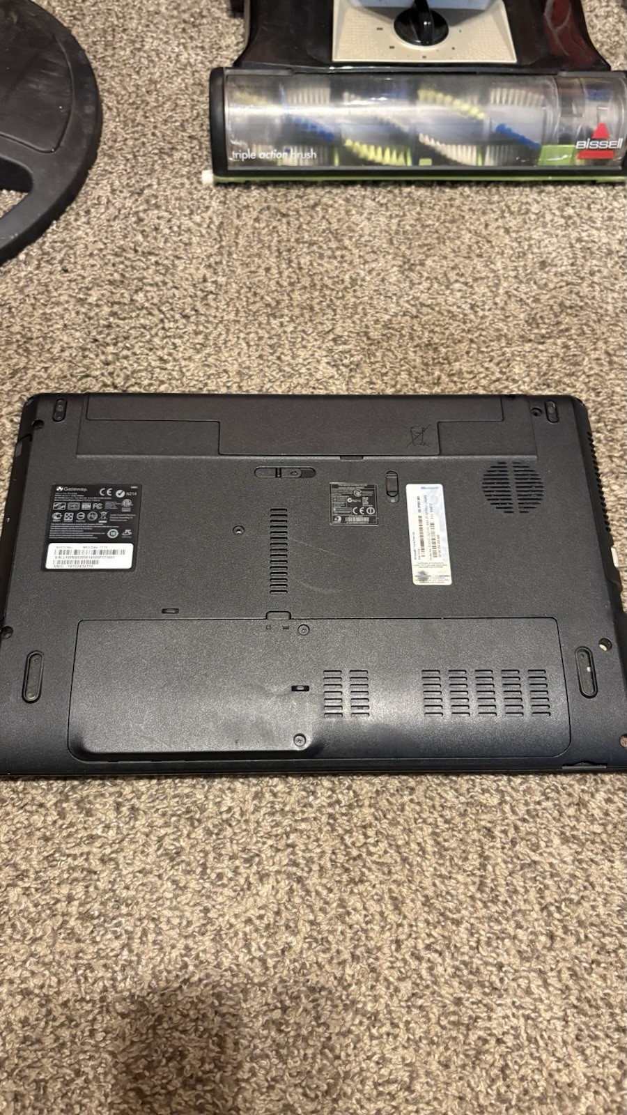 Gateway NV55C56U Laptop Intel Core I3-M370 2.4GHz, 4GB RAM, 320GB, No Charger gallery