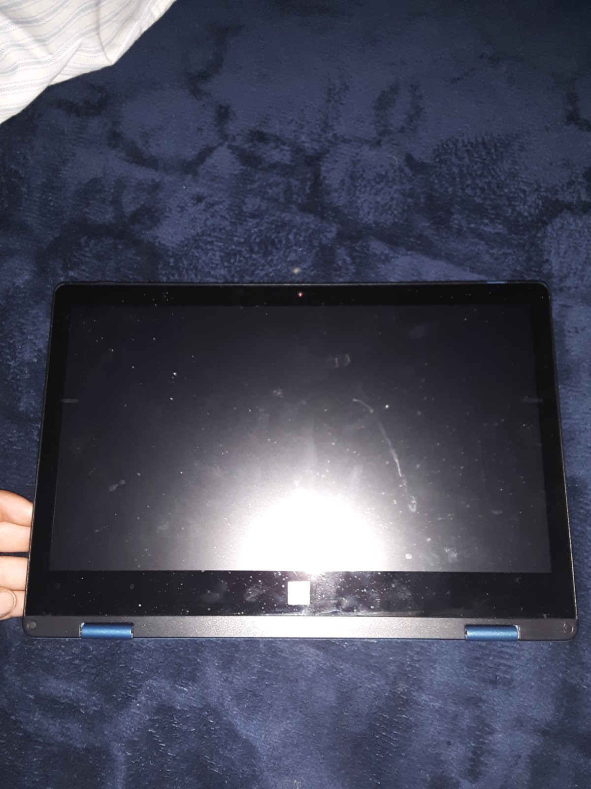 Gateway Convertible 11.6" (64GB SSD, Intel Celeron 4020, 1.10GHz, 4GB RAM)... gallery