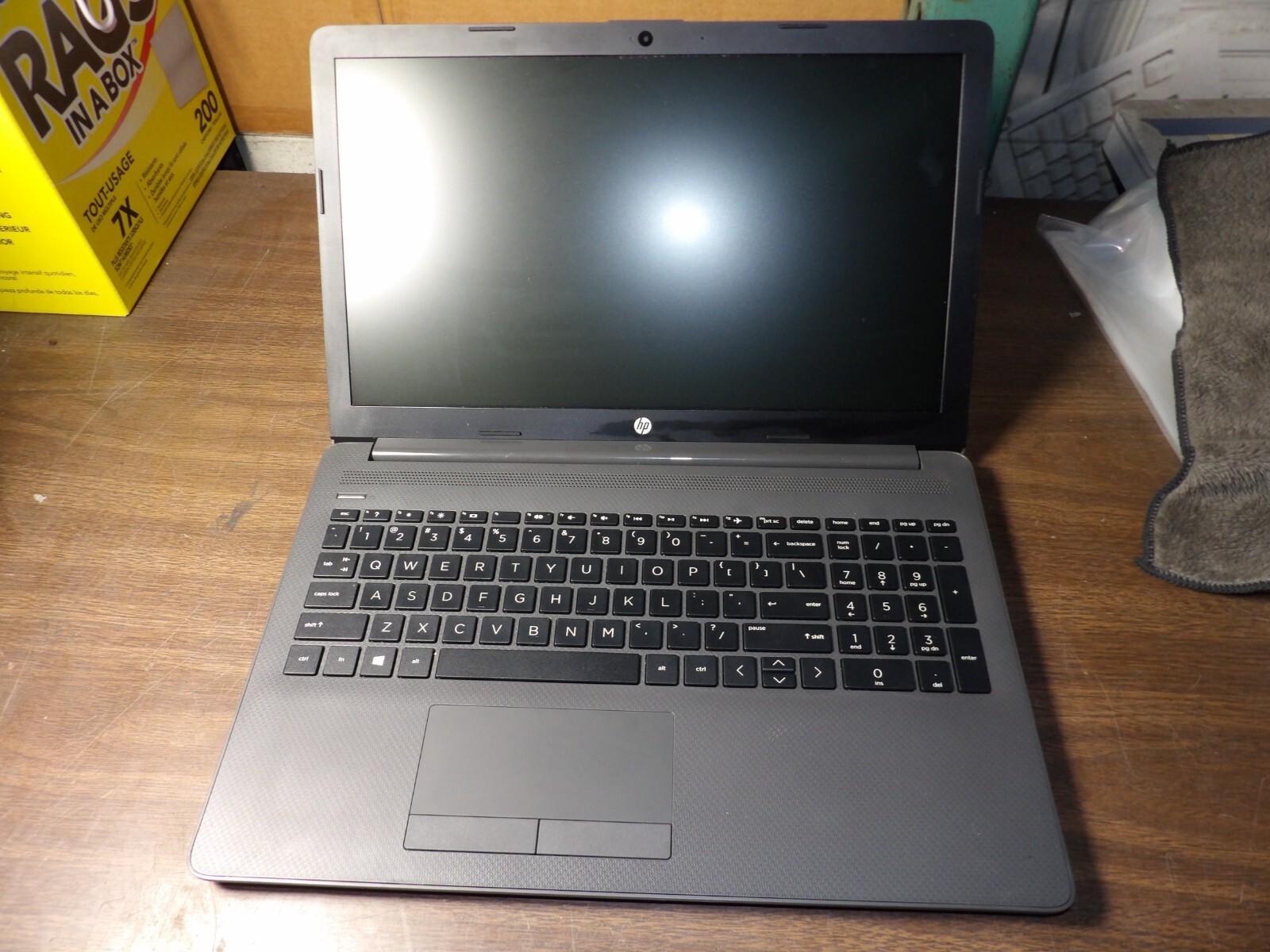 HP 255 G7 NOTEBOOK AMD RADEON A6-9225 R4 8GB RAM **NO HD/ NO CADDIE/ NO OS gallery