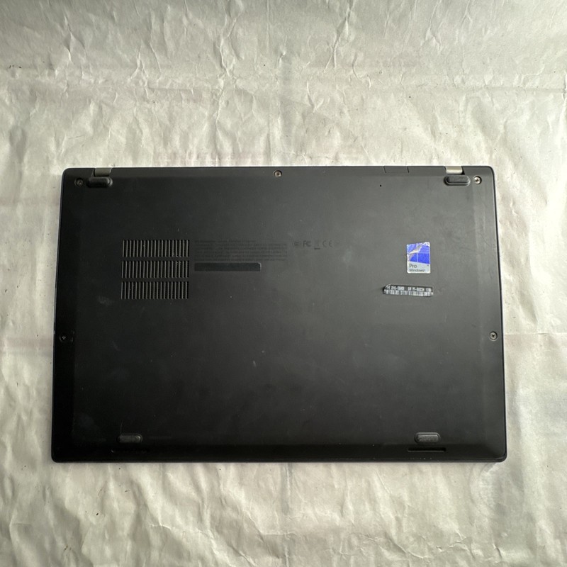 Lenovo ThinkPad X1 Carbon 5th Gen 14" i7-6600U 1TB SSD 8GB Ram NO OS/BIOS LOCKED gallery