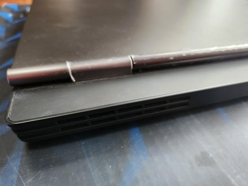 Lenovo Legion Y740-17IRHg 17.3” (Core i7 9750H, RTX 2070) gallery