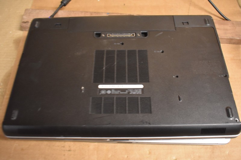 Dell Latitude E6540 Intel Core i5 2.50 & 2.60 GHz 4GB RAM No HDD Lot of 3 gallery