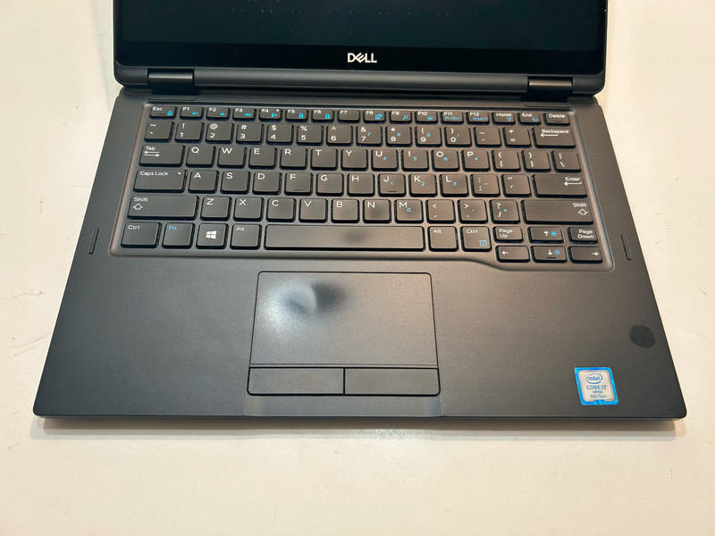 COMPLETE Dell Latitude 7390 2-in-1 - 13.3" i7-8650U 1.9GHz 16GB 512GB MA15-47 gallery