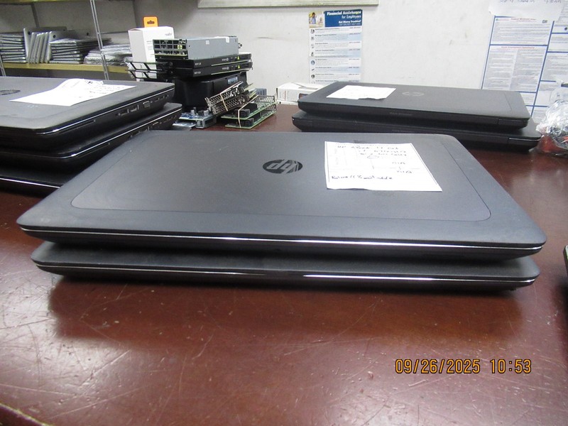 Lot of 2 HP ZBook 17 G3 i7 6700HQ 2.60GHz 8GB Laptop +BIOS [NO HDD/BATTERY/AC/OS gallery