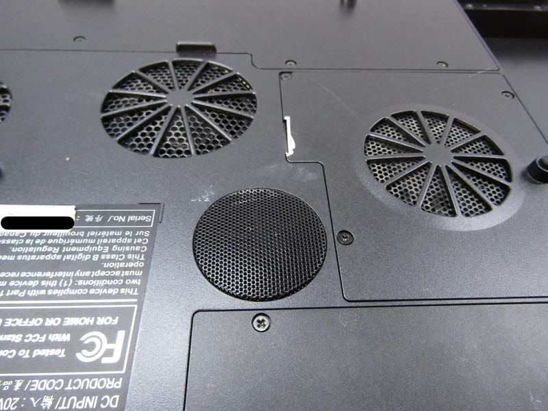 Clevo D9T 17.1" | Pentium 4 | 4GB DDR2 | 100GB HDD | DVD-RW | GeForce 6800 gallery