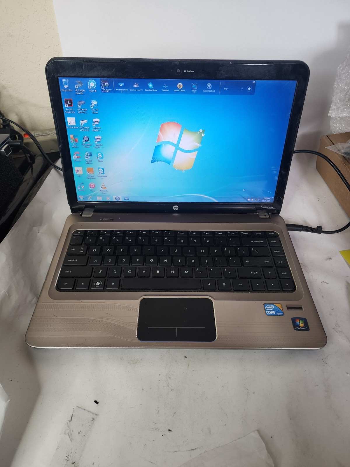 HP PAVILION DM4 4GB RAM 500GB HDD I5-m450@2.40ghz 4gb Ram WIN 7, NO BATTERY Read gallery