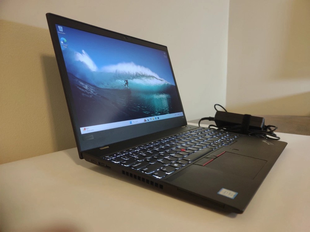 ThinkPad P52s i7-8650U 32GB 512GB NVMe Quadro P500 Win 11 Office 2021