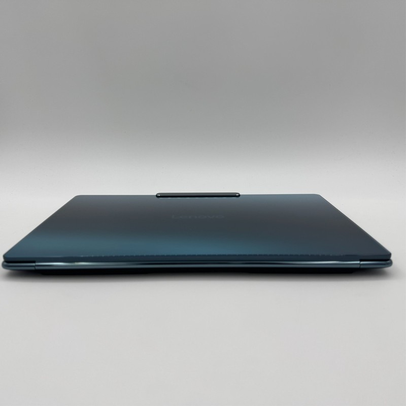 Lenovo Yoga Slim 9i 14" 4K OLED Touch Core Ultra 7 258V 32GB 1TB Copilot+ 120Hz gallery