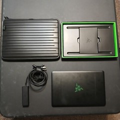 Razer Blade Stealth (2017) 13.3″ i78550U/16GB/UHD620/512GB NO BATTERY