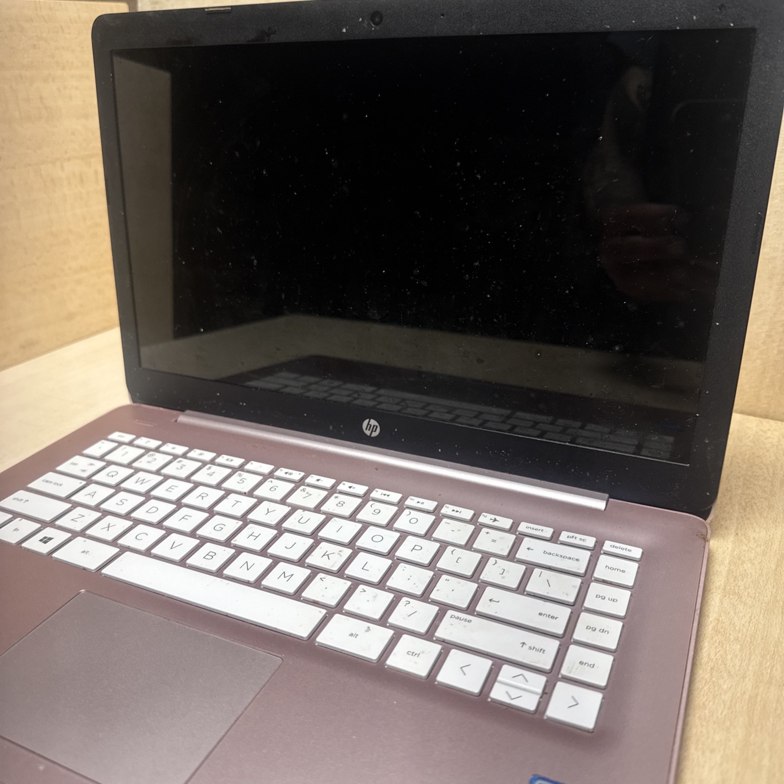 UNTESTED HP Stream 14-cb172wm Intel Celeron N4020 1.1 GHz 8GBRAM 64GB SOLD AS IS gallery