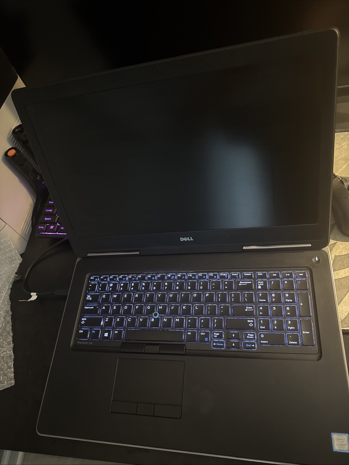 Dell Precision 7720 Intel Core i7-7th Generation gallery