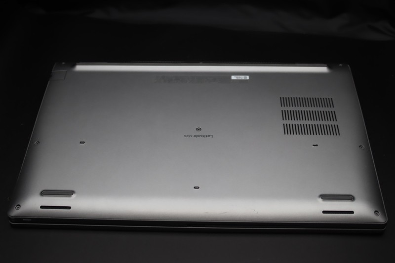 Dell Latitude 5520 256GB SSD i7-1165G7 16GB RAM Iris Xe Graphics Windows 11Pro gallery