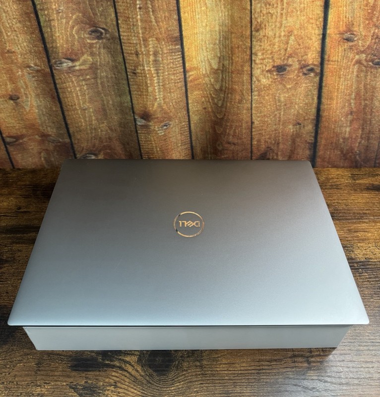Dell Precision 5550 15.6” 4K Touch i7-10850H 16GB 256GB SSD T2000 4GB gallery