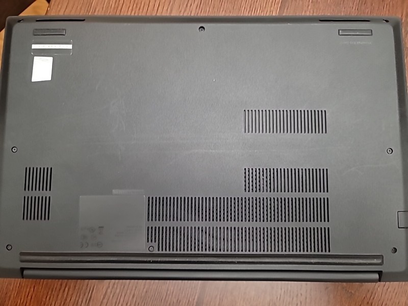 Lenovo ThinkPad E15 , AMD Radeon Ryzen 5 4500U, 16GB RAM, 1000GB SSD gallery