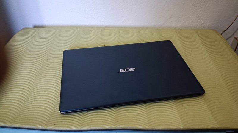 Acer Swift i5-8250u 8core 8gb 256gb ssd 14" 1920X1080 FULLHD gallery