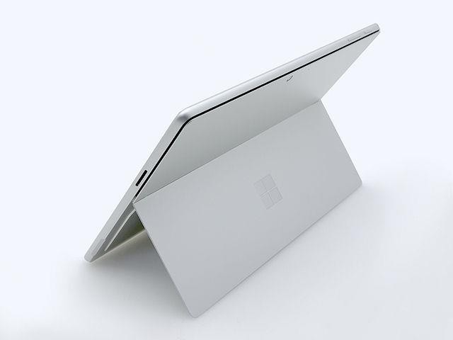 Microsoft Surface Pro 11 13" Ultra 7 266V 16GB 512GB W11P EP2-20247 Copilot+ gallery