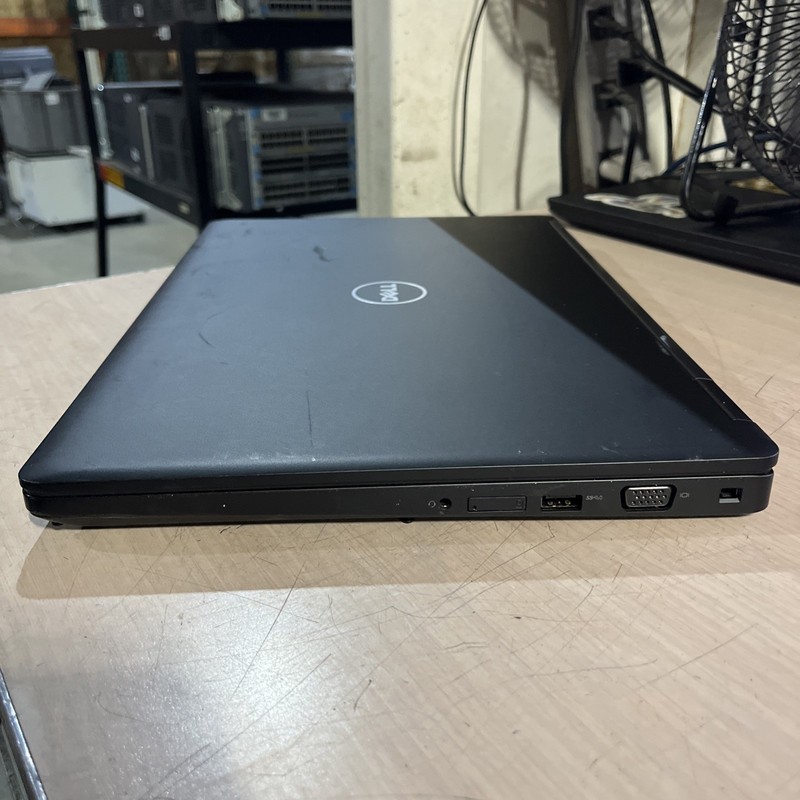 DELL LATITUDE 5580 INTEL CORE I7 7TH GEN 8GB RAM NO HD gallery