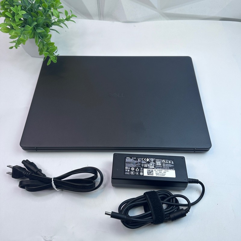 Dell 16 DC16250 Laptop, 16" FHD+ Touch, Intel Core 7 150U, 16GB, 1TB SSD gallery