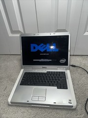 Dell Inspiron E1505 for parts only – See Pics and read description. Powers On