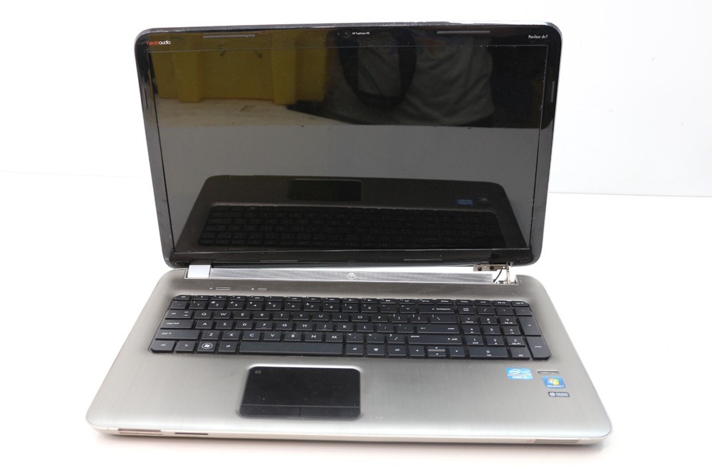 HP Pavilion DV7-4087CL Intel i5 - NO BATTERY/BROKEN HINGE #1P - 137