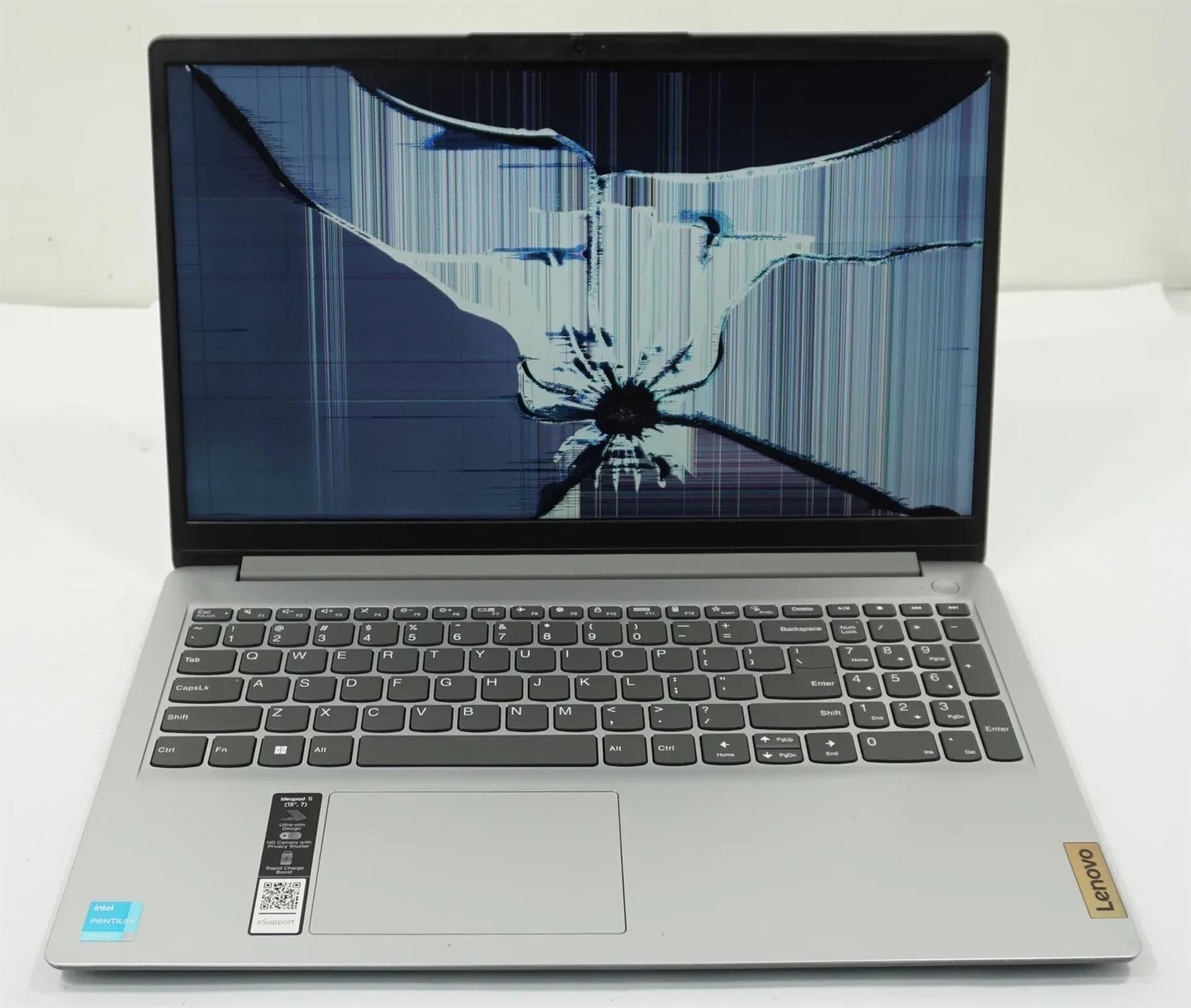 Lenovo 82LX IdeaPad 1 15.6" Intel Pentium Silver N6000 1.10GHz 4GB 128GB gallery