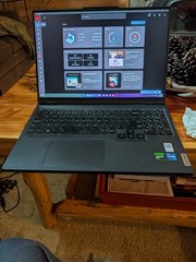 Lenovo Legion Pro 5i Gaming RTX 4070 i7-13700HX 16GB 1TB SSD 100% Batt 240HZ