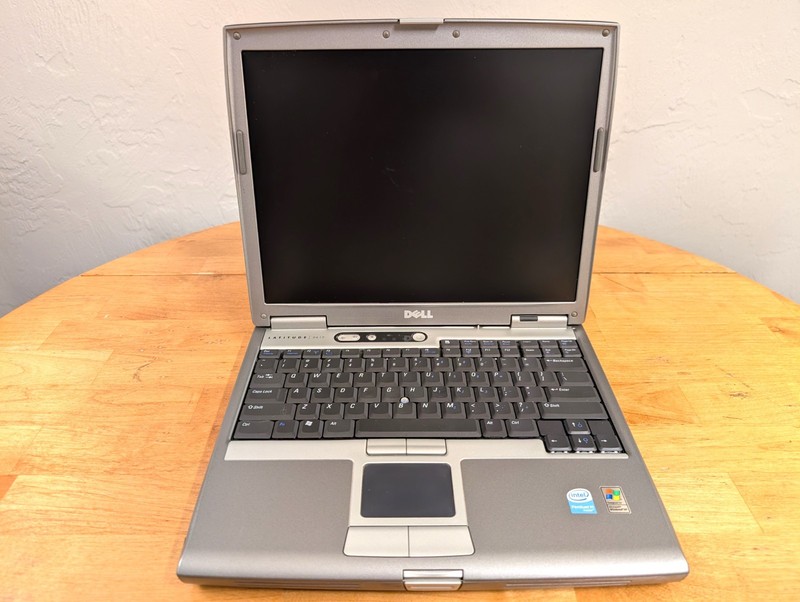 Dell Latitude D610 Laptop W/ Windows XP Professional SP3 - WiFi, DVD - Complete! gallery