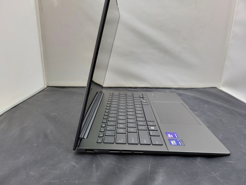 ASUS - Zenbook 14 14" FHD+ OLED Touch Screen Laptop - Intel Core Ultra 9 gallery