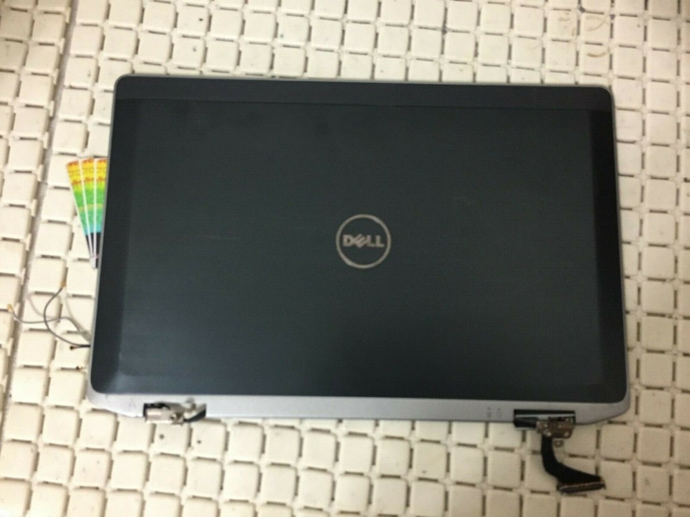 Dell Latitude E6320 Cover Frame Flat Webcam Hinges Assembled