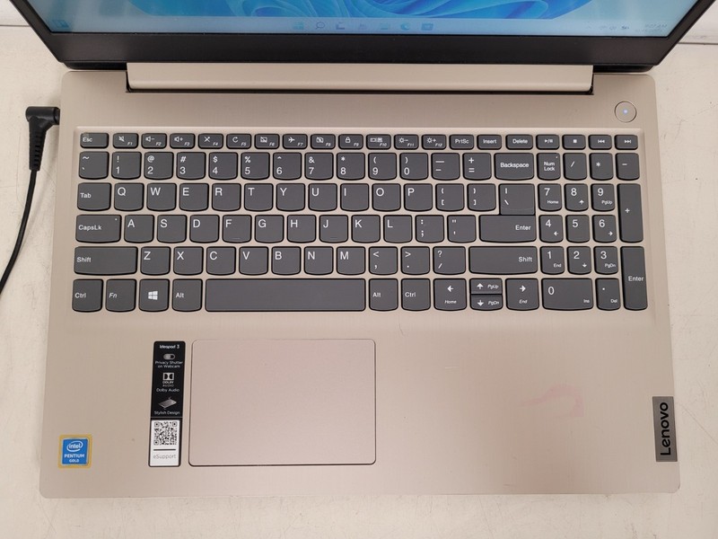 Lenovo IdeaPad 3 15IML05 15.6" pentium 6405u 2.4ghz 8gb ram 250gb ssd PF29F3BW gallery