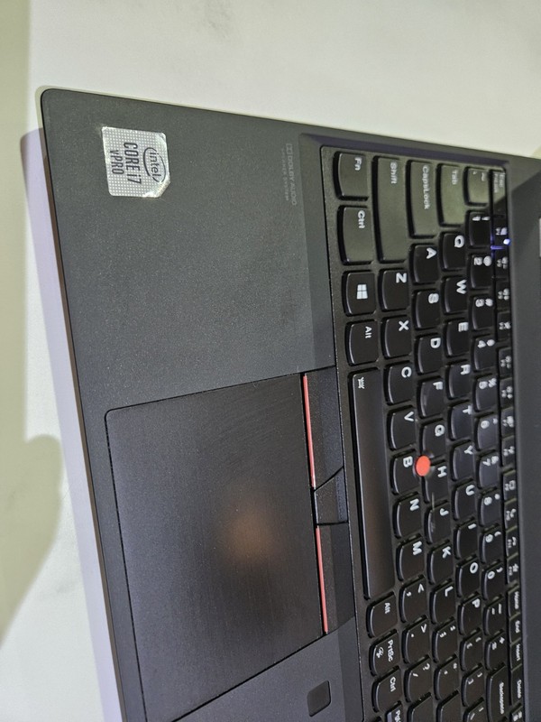 Lenovo ThinkPad P15s Gen 1 FHD i7-10510U 1.8GHz 16GB 1TB - NVIDIA Quadro P520 gallery
