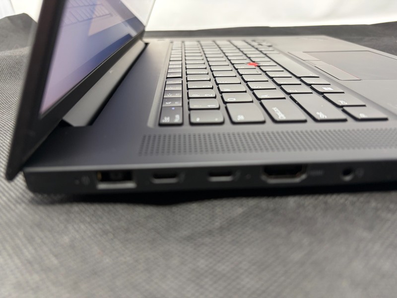 Lenovo ThinkPad P1 Gen 5 4K Intel i7 12800H 32GB RAM 512GB SSD | 8 GB RTX A2000 gallery
