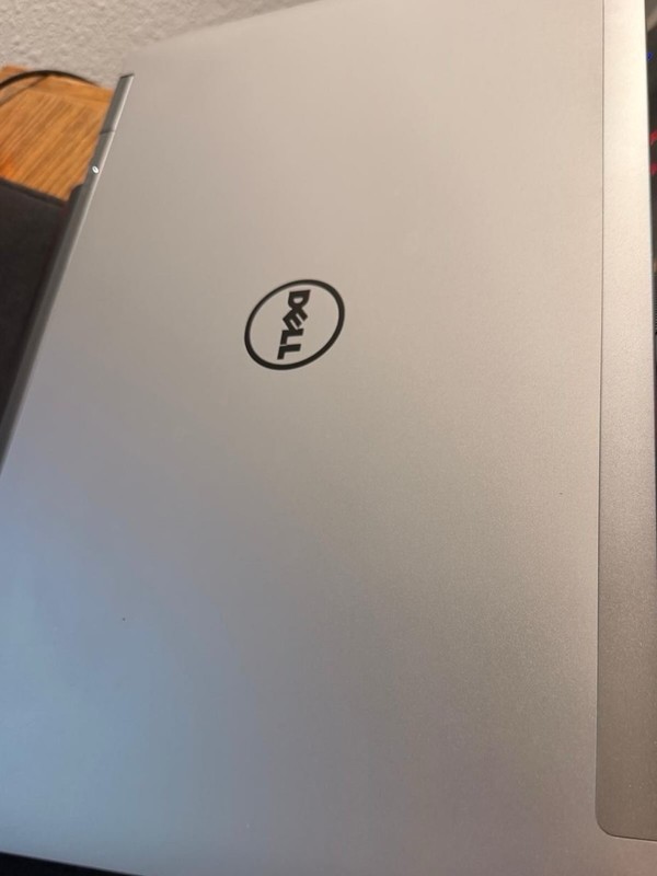 Dell Latitude E6540 15.6in i7-4800MQ 2.7GHz 16GB 250GB SSD 8790M W10 Pro gallery
