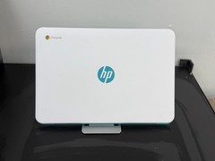 HP Chromebook 14-AK060NR 14″ Celeron 2940 @ 1.83GHz 4GB RAM ChromeOS Teal blue