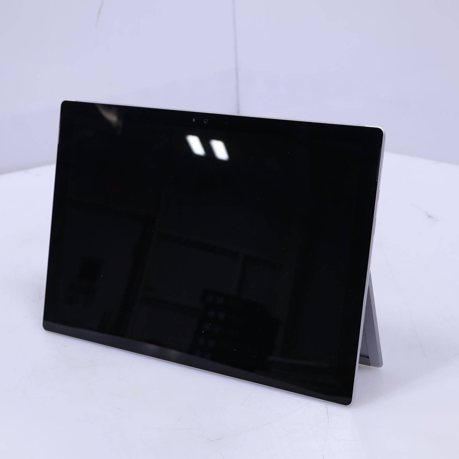 Microsoft Surface Pro 4 Intel Core m3-6Y30 4GB RAM 128GB NVME Windows 10 Pro gallery