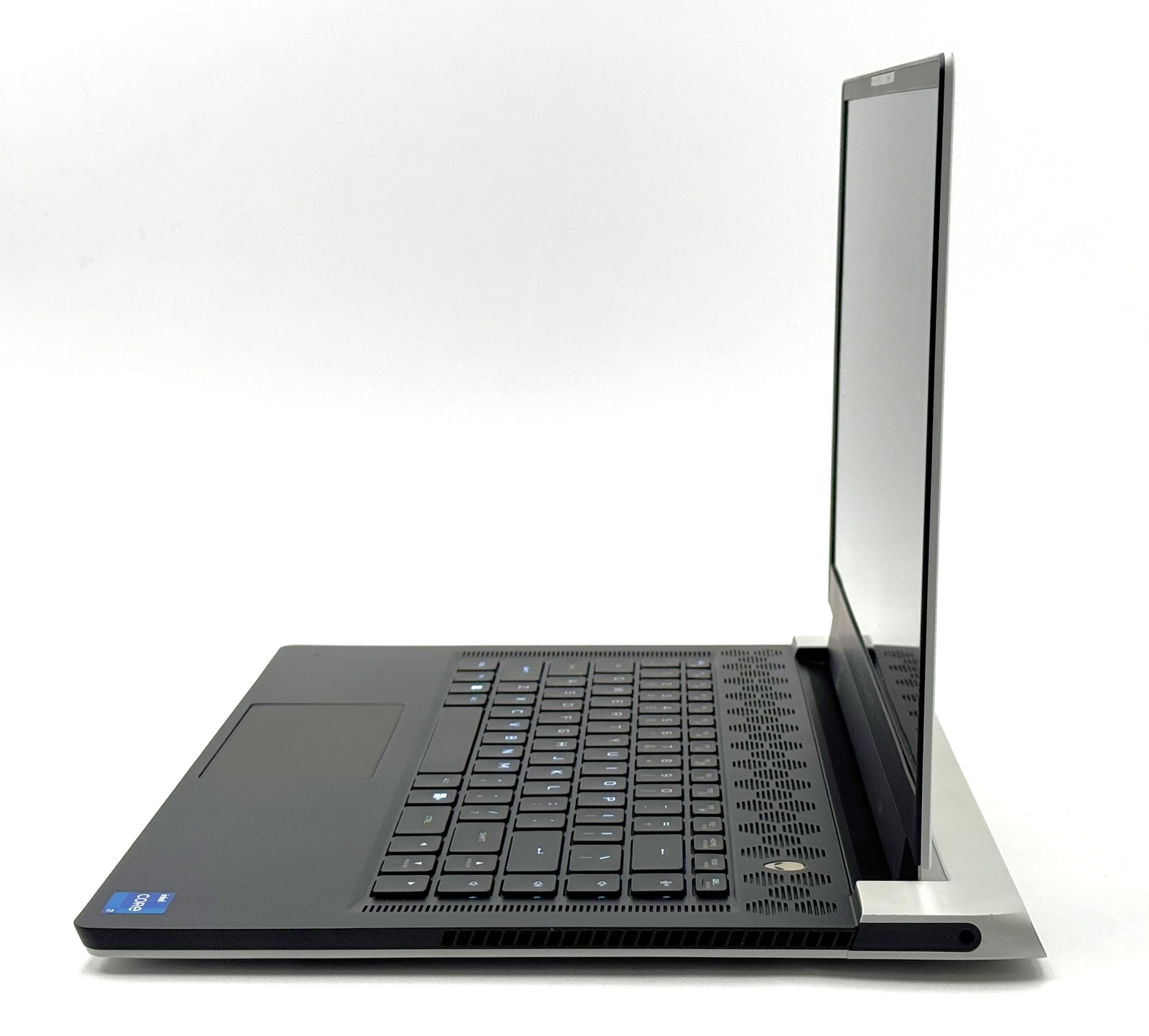 Alienware x15 R1 – FHD – i7-11800H – 32GB – RTX 3070 – 1TB SSD – Lunar Light gallery