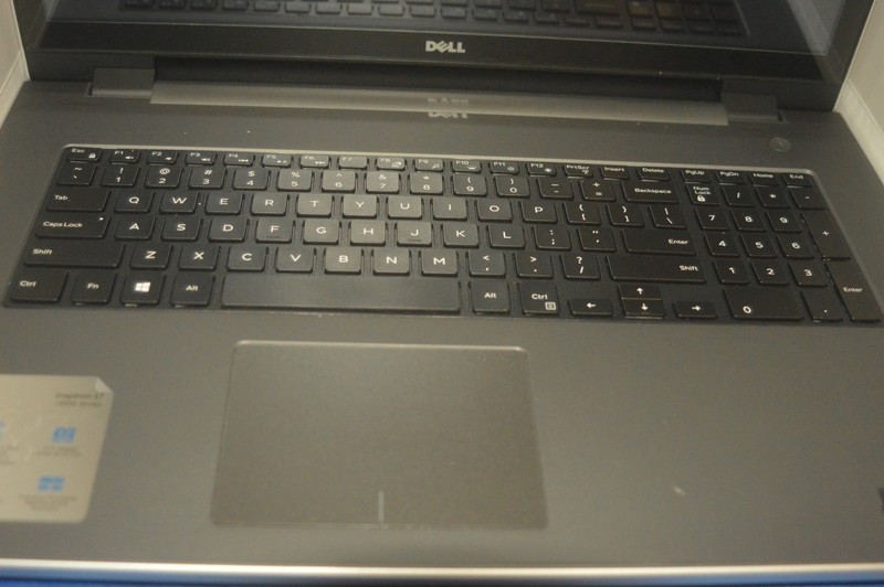 dell 5759 inspiron /8mem/ 230mhz/windows 10/500 h/ drive gallery