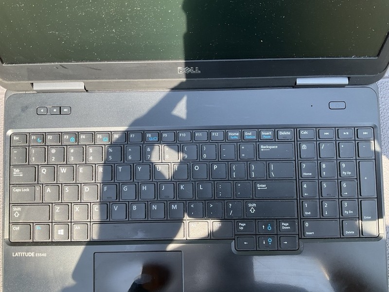 Dell Latitude E5540 Laptop i5-4310U 8GB RAM 128GB SSD Windows 10 Working gallery