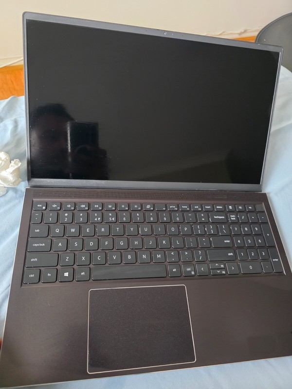 Dell vostro 7510 I7 11800H ,Nvdia RTX 3050, 16 Gb Ram laptop gallery